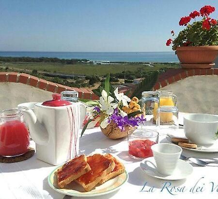 La Rosa Dei Venti Bed and Breakfast La Caletta Εξωτερικό φωτογραφία